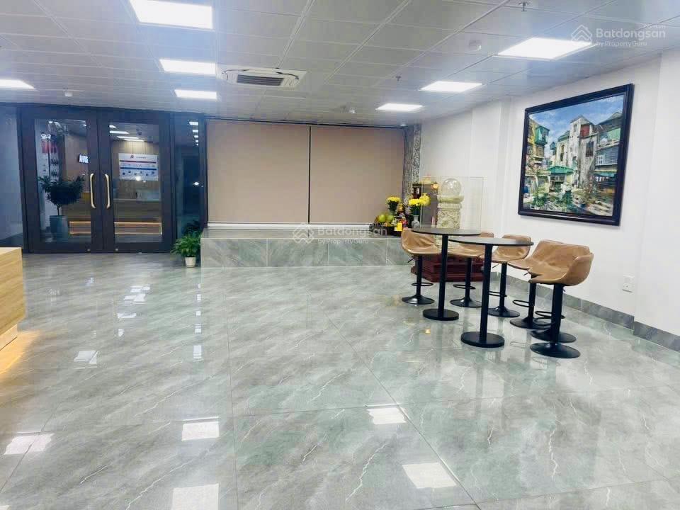 Cực hiếm tòa văn phòng hạng a trần thái tông, cầu giấy 125m2,9t thang máy, mt 8.5m, 89tỷ kinh doanh