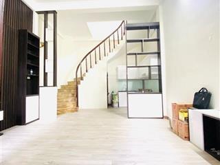 Đại la o984,986,684. 34m2, 5 tầng, 6,7 tỷ nhà đẹp dân xây, gần ô tô tránh, ngõ thoáng sáng