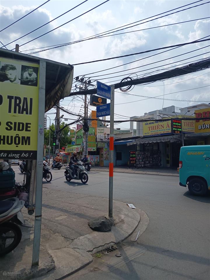 90m2 mặt tiền quận tân phú,chủ ngộp nặng.giá 9 tỷ