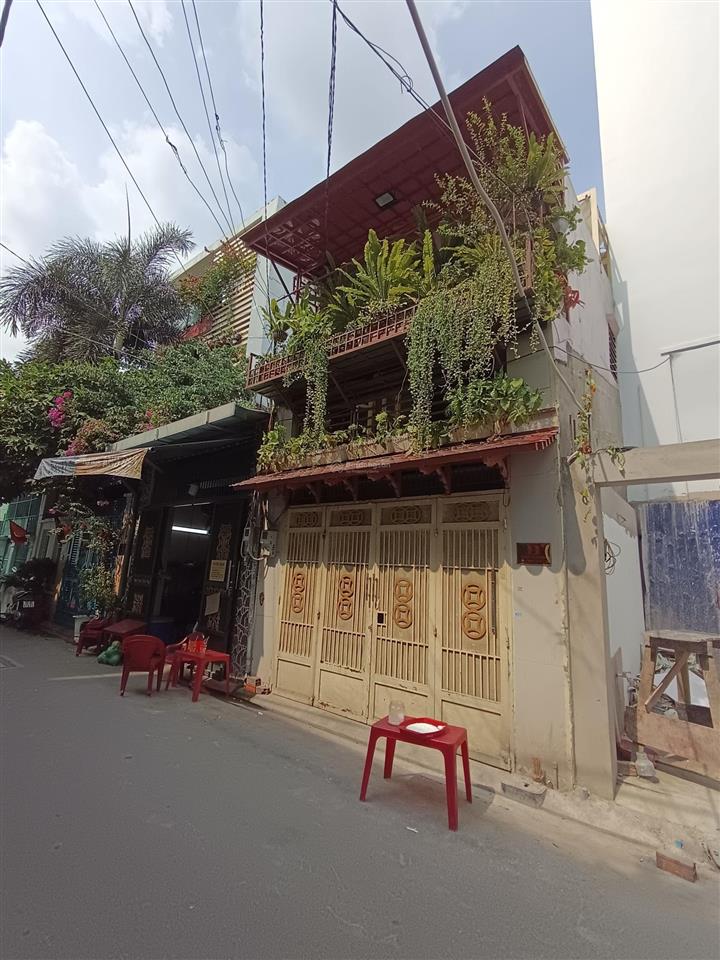 90m2 mặt tiền quận tân phú,chủ ngộp nặng.giá 9 tỷ
