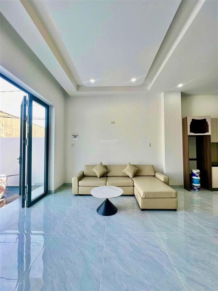 Bán nhà mới tại xã diên lạc, sân rộng, đường lớn tiềm năng tăng giá.