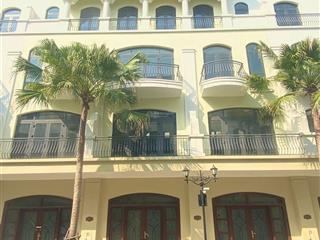 Bán nhanh căn chà là 58,5m sẵn sổ đỏ giá 7,8 tỷ. vị trí dễ khai thác