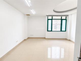 Cho thuê văn phòng ngõ 24 hoàng quốc việt giá chỉ 6 triệu/tháng phòng thoáng sáng, có đồ cơ bản