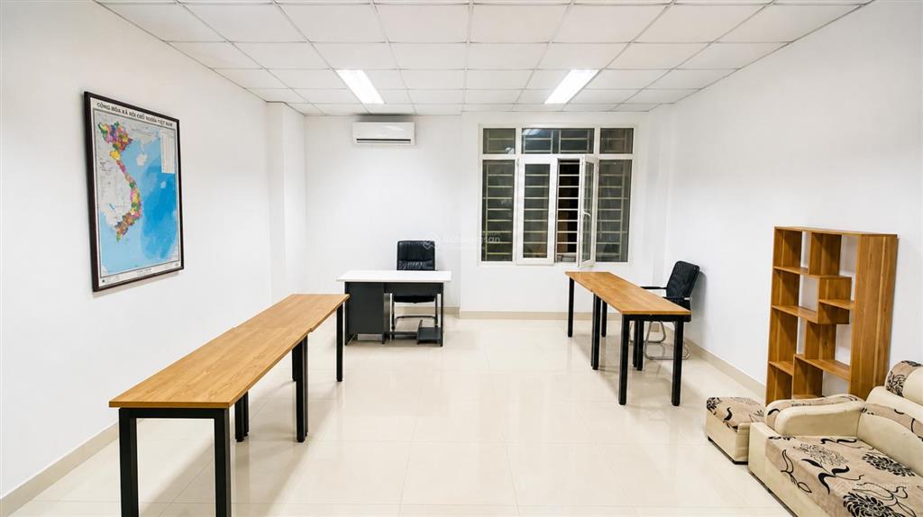 Cho thuê văn phòng ngõ 24 hoàng quốc việt giá chỉ 6 triệu/tháng phòng thoáng sáng, có đồ cơ bản