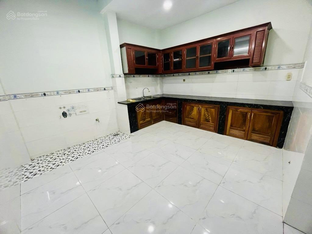 Đường 6m  88m2  3 tầng  ngang 4.3m  gò vấp  7tỷ
