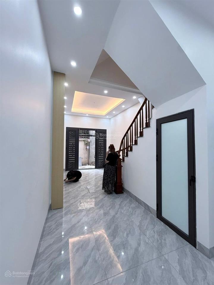 Nhà đẹp minh khai 33m2 4 tầng gần ô tô 6 phòng ngủ nở hậu nhỉnh 8 tỷ