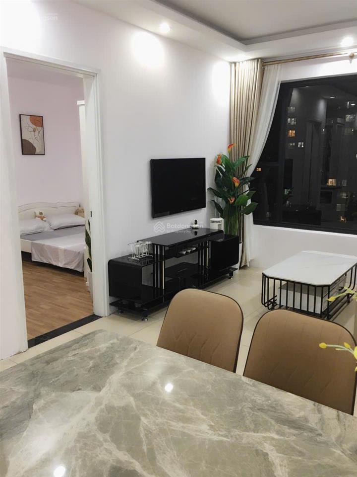 Chính chủ bán ch green stars 2pn full nt đẹp view hồ giá 5ty6