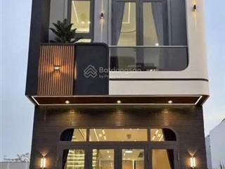 Bán nhà 1t1l (sổ hoàn công). dt 68m2 vị trí ngay chợ đồn p. bửu hoà. giá chỉ 2,850 tỷ