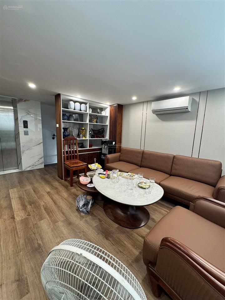Bán nhà mặt phố hồng tiến, dt 44m x 7 tầng thang máy, mặt tiền 4.5m, gara ô tô, 27.5 tỷ