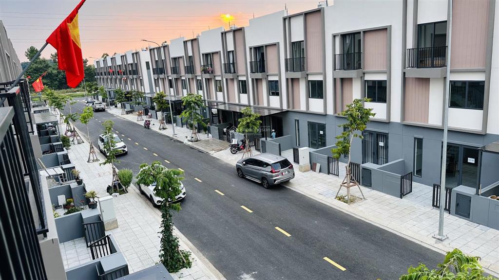 Cho thuê nhà nguyên căn khome new city, 3pn, 3wc, full nội thất, kế mảng xanh và trường học