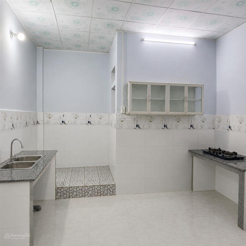 Dãy trọ 180m2 thạnh lộc q12  gần hà huy giáp  8 phòng  dòng tiền 12tr/th, giá 6,99 tỷ