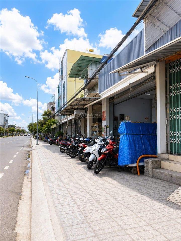 Mặt tiền kd hà huy giáp thạnh lộc q12 ngã tư ga 75m cấp 4 9,5tỷ