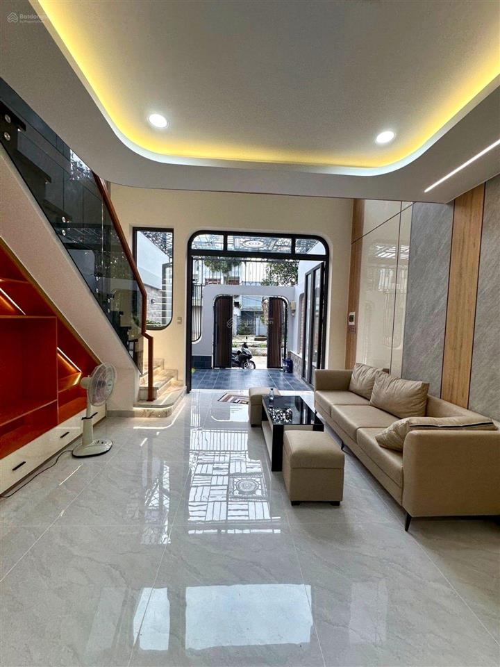 Nhà mặt tiền tl22, phường thạnh lộc, quận 12, dtsd 72m, hẻm ô tô, 5,x tỷ