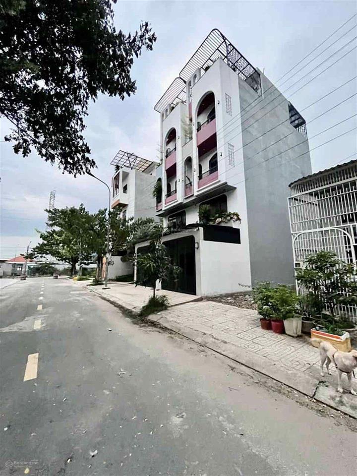 Võ thị thừa  an phú đông 27, đất mặt tiền dt 100m, ngang 5m 6,3 tỷ