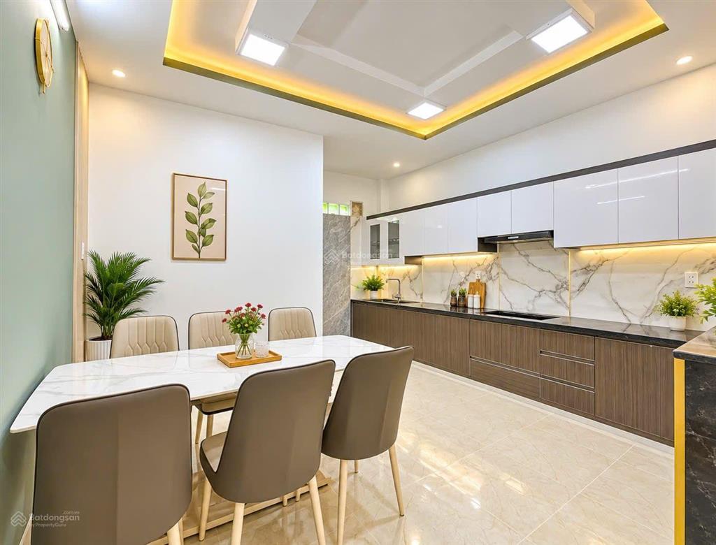Gần chợ cầu đồng, phường thạnh lộc q12, dt 50m2, dọn vào ở ngay, không ngập, 4,85tỷ