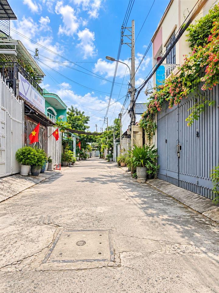 Gần đh nguyễn tất thành, phường an phú đông, quận 12, 95m x 3t, có dòng tiền 10tr/th, 6,4 tỷ