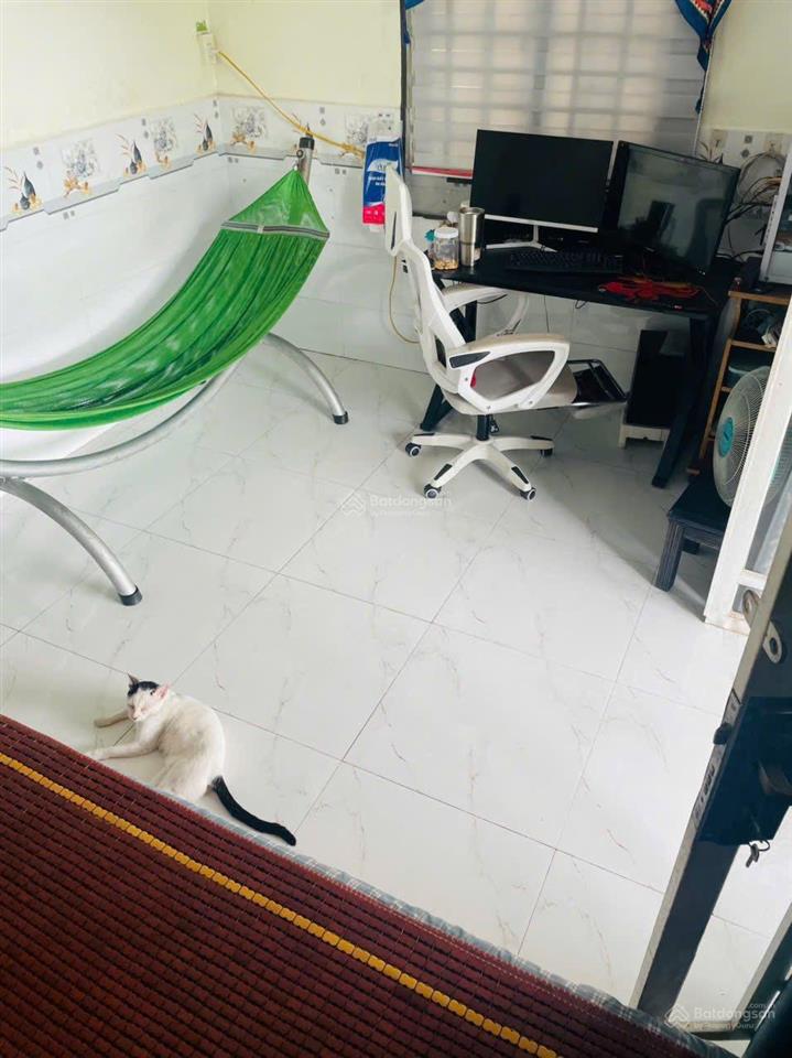 Nhà hoàn công 100m2 5x20m, trung lập, sổ riêng