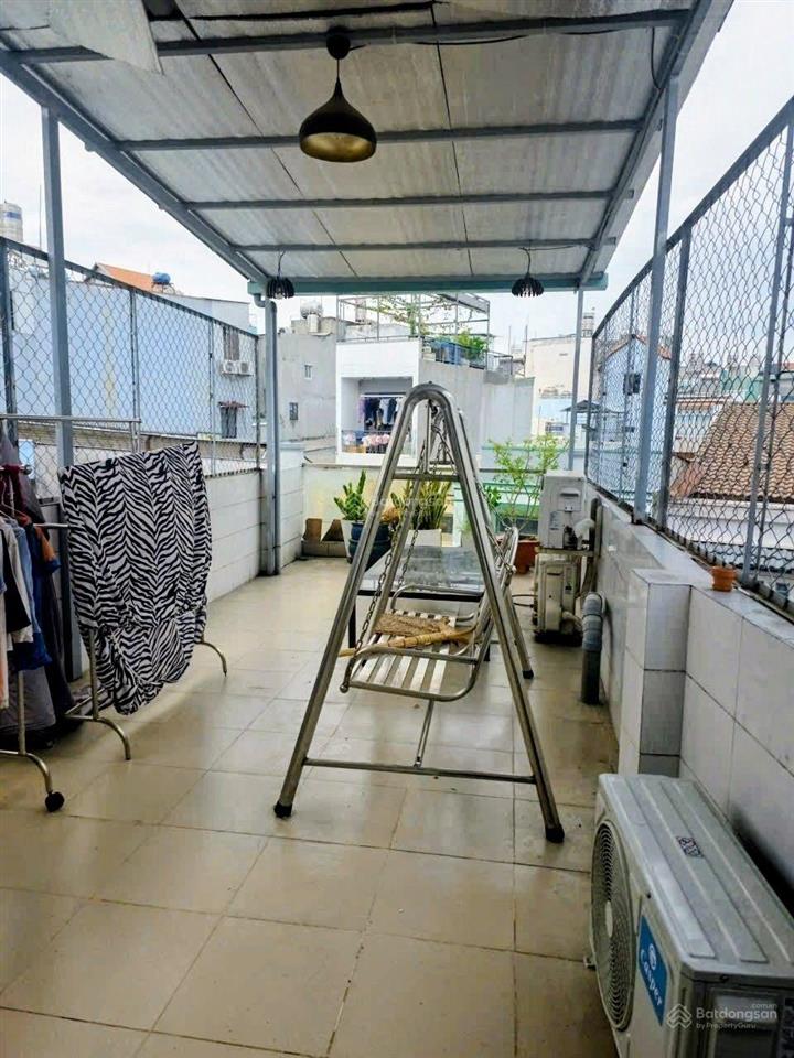 Chỉ 5.x tỷ có ngay nhà phố 40m2x3 tầng  30m ra âu cơ  hẻm xe hơi tránh