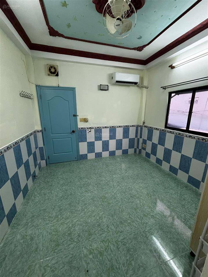 Phòng trọ full nội thất trung tâm quận 3, toilet riêng