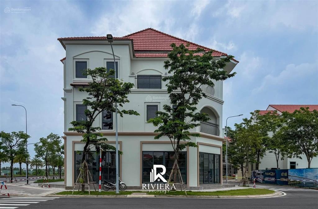 Bán căn góc shophouse 3 mặt tiền đường lớn 45m, 20m, 11m giá chỉ 18 tỷ, nhận nhà ngay. 0981 331 ***