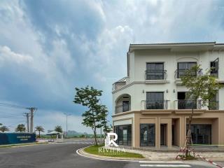 Bán căn góc shophouse 3 mặt tiền đường lớn 45m, 20m, 11m giá chỉ 18 tỷ, nhận nhà nhay. 0981 331 ***