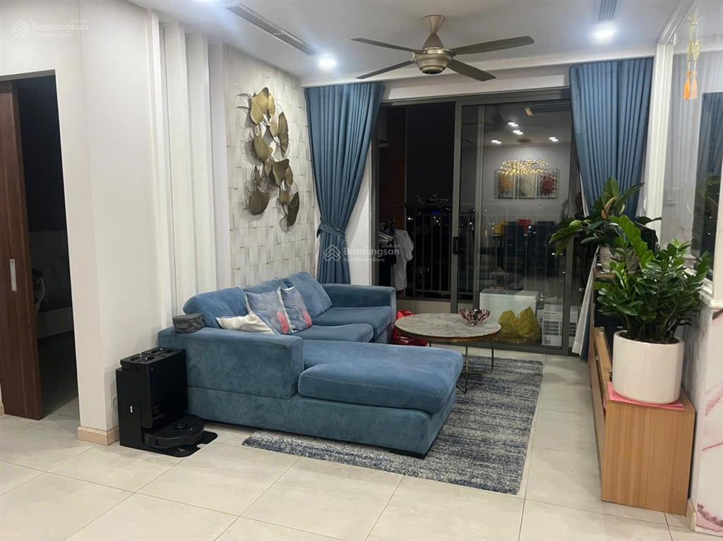 3pn, 94m2, full nội thất, tầng trung, hướng đông bắc giá bán 9,5 tỷ, sổ sẵn.  0981 331 *** phi
