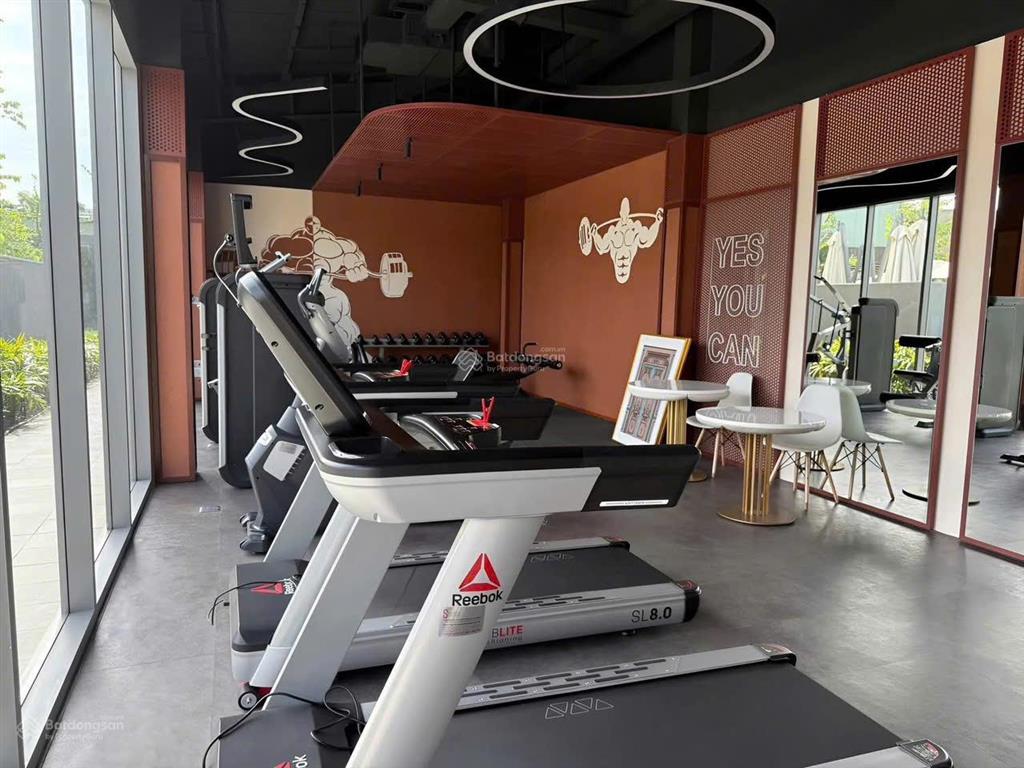 Nhượng lại nhà dự án the 9 stellars, 7x20,7m, 3 tầng, giá 32,5 tỷ, sổ hồng sẵn, đối diện công viên