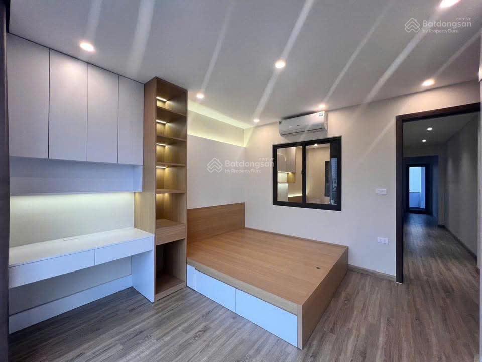 Bán nhà quan hoa 41m2 5 tầng 10.8 tỷ ô tô tránh, kinh doanh đỉnh, trung tâm cầu giấy