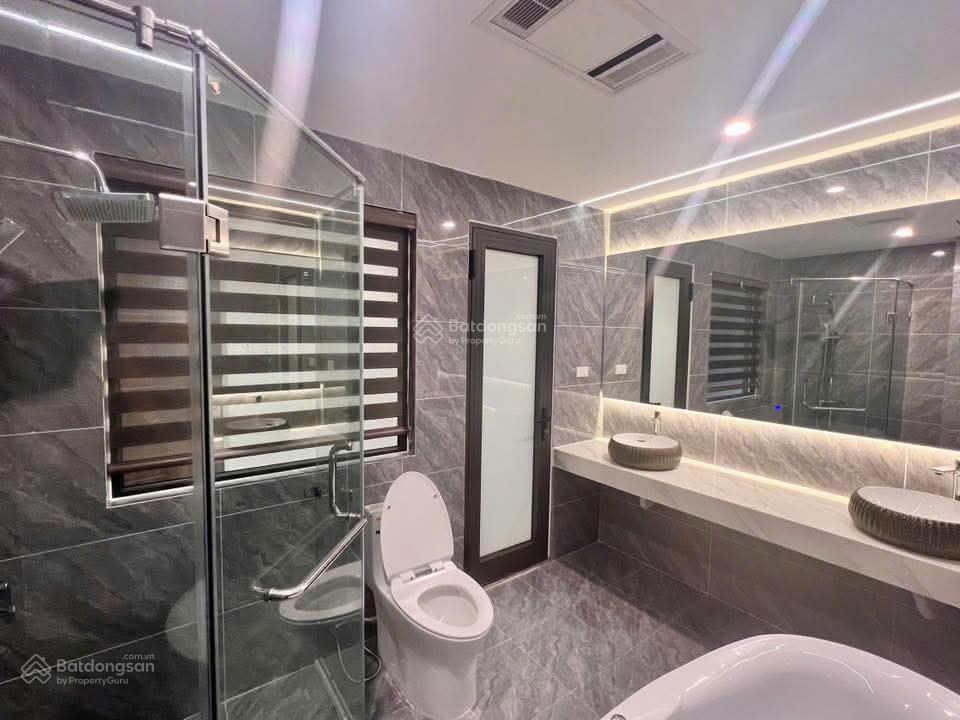 Bán nhà quan hoa 41m2 5 tầng 10.8 tỷ ô tô tránh, kinh doanh đỉnh, trung tâm cầu giấy