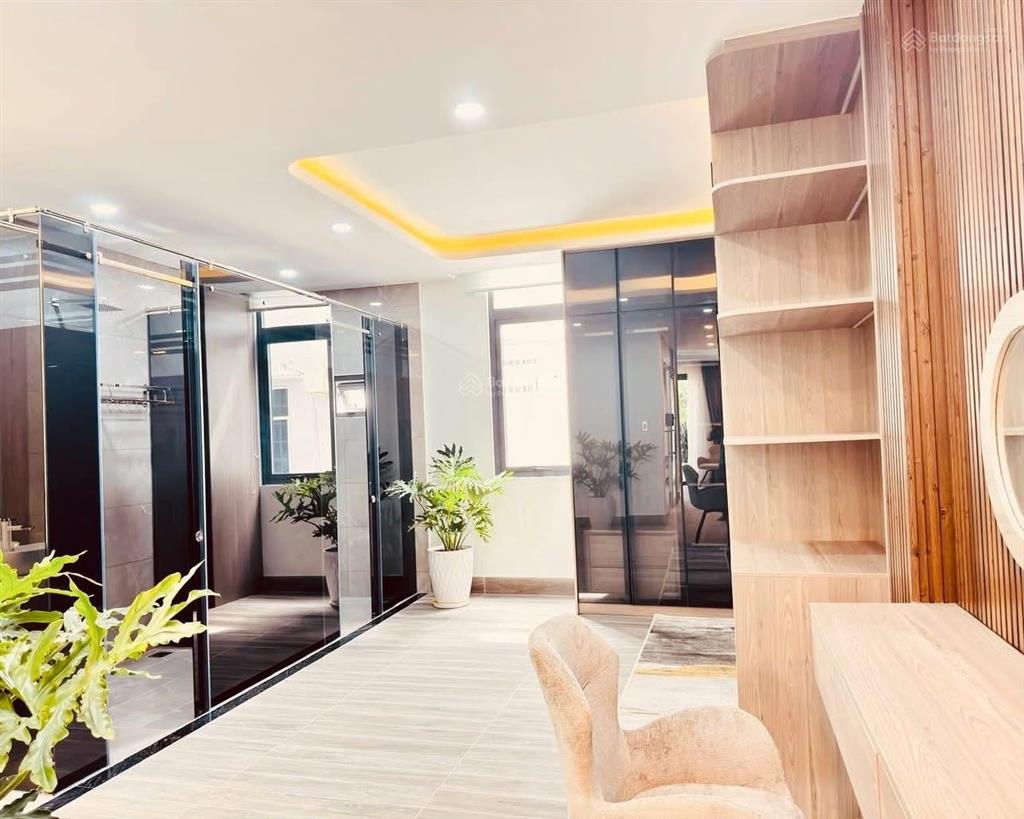 Nhà 4 tầng, 80m2, vị trí kinh doanh gần nguyễn thị thập, quận 7, sổ vuông, chỉ 13 tỷ
