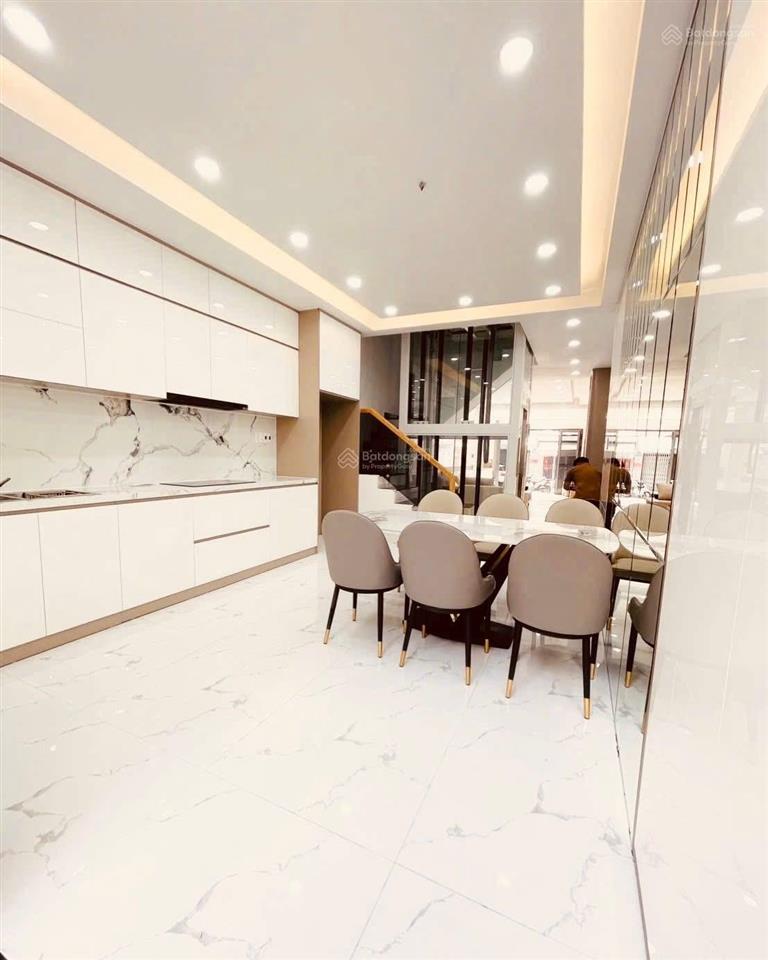 Thanh khoản 18,8 tỉ  nhà mt đường 14m p.tân hưng quận 7