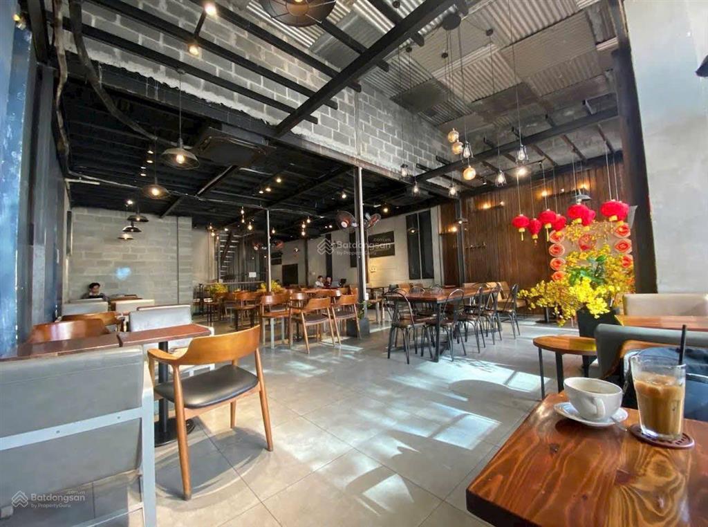 Chỉ 1xxtr! 8x18m cho thuê nhà mặt tiền 222 224 nguyễn tri phương q10