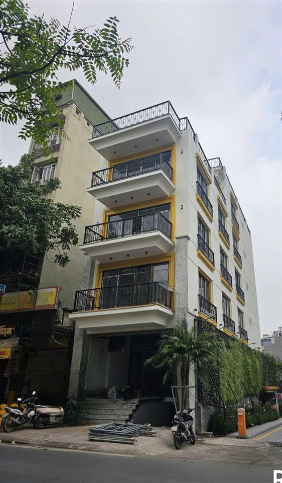 Hot cho thuê đội cấn với diện tích 102mx5 tầng,mặt tiền 6m giá chỉ với 60tr mọi mô hình kinh doanh