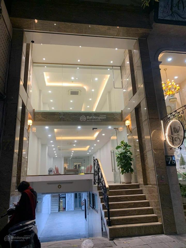 Cho thuê nhà mặt phố trần xuân soạn, 600 triệu, 300m2, đẹp,