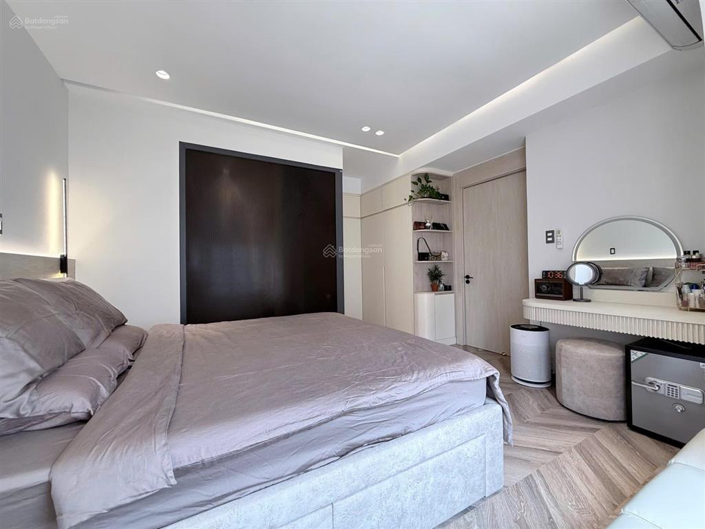 Duy nhất 1 căn the antonia, pmh, q7, 2pn2wc, full nội thất, giá 23 triệu/ tháng