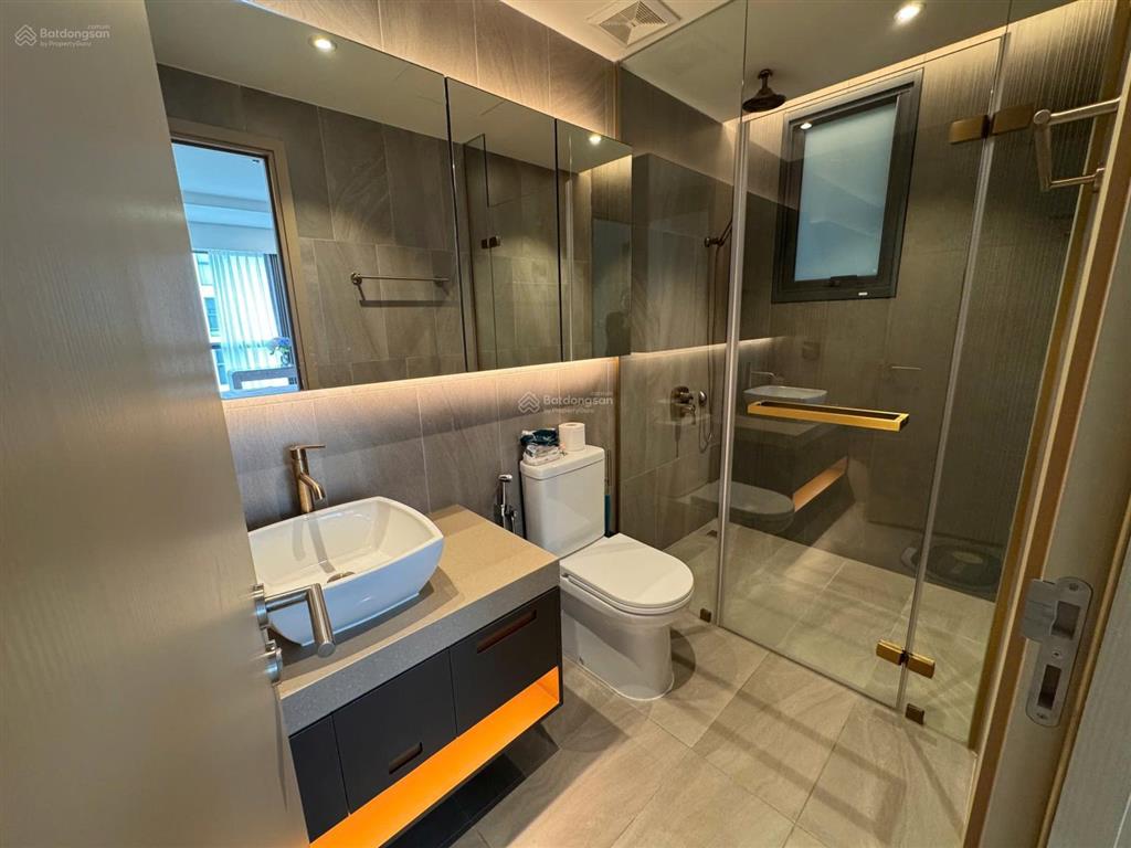 Cần cho thuê gấp căn hộ the antonia, pmh, q7, 5pn3wc, nội thất cao cấp, kèm 2 ô xe.  0914 358 ***