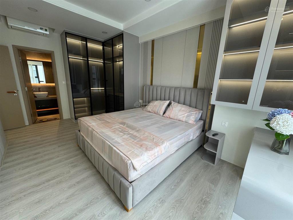 Cần cho thuê gấp căn hộ the antonia, pmh, q7, 5pn3wc, nội thất cao cấp, kèm 2 ô xe.  0914 358 ***