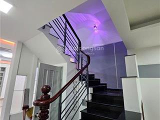 Nhà mới dọn vào ở ngay 3tầng 4pn hxh phan anh giáp q6 , qtphú