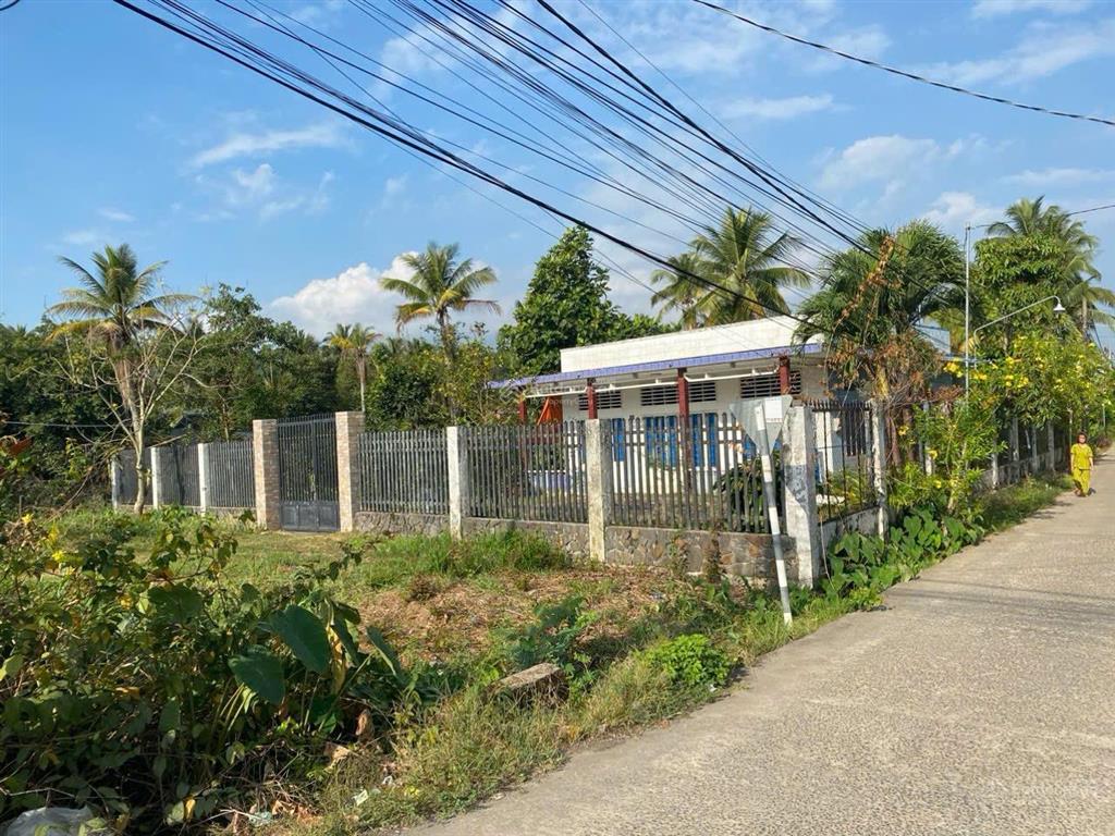 Cho thuê mặt bằng kd quốc lộ 20 (cách đá ba chồng  chợ định quán 500m)