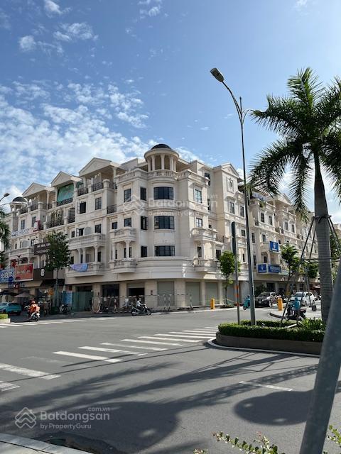 Cho thuê căn nhà đường số 3  góc 2 mt  đối diện quảng trường cityland  giá 120tr/tháng