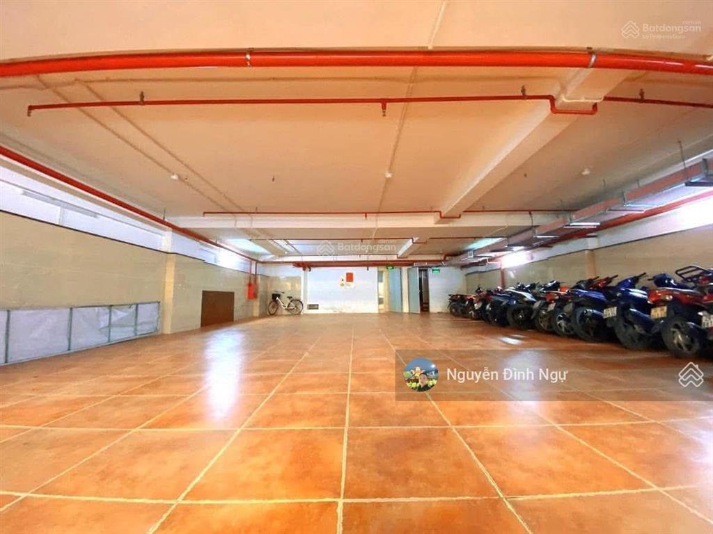 Toà vp mặt phố phùng chí kiên  hoàng quốc việt 251m2x9t. 2 thang máy. hầm rộng.hiện đại.giá 132 tỷ