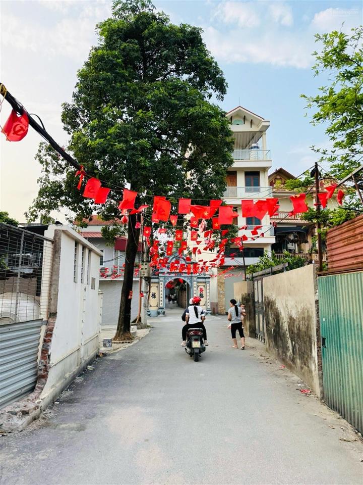Bán nhà đẹp tự xây  ô tô qua nhà  lô góc thoáng  nhỉnh 8 tỷ