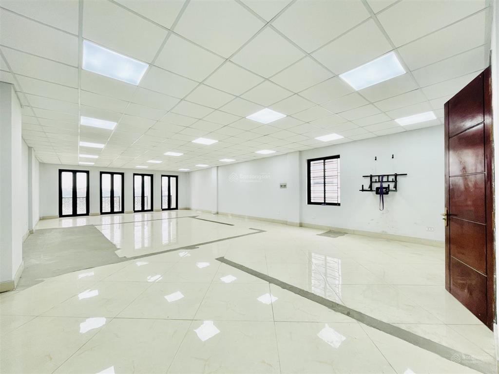 Cho thuê sàn văn phòng tại xã đàn 160m2 giá 28t giá rẻ nhất khu vực