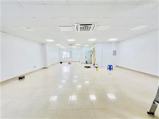 Chính chủ cho thuê văn phòng tại hoàng cầu đống đa 120m2 giá chỉ có 20t sàn cực đẹp