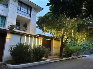 View lammart 81  biệt thự đường số 34  trần não (12x20m) cn 240m2  3 tầng  giá 50 tỷ