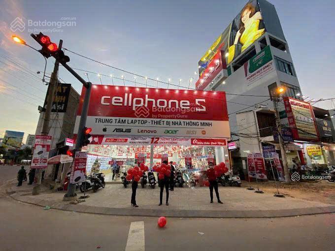 Ngộp bank  siêu phẩm mt lê quang định  dt 12x25m  xd hầm 7 tầng  hđt 200 tr/th  giá 51 tỷ