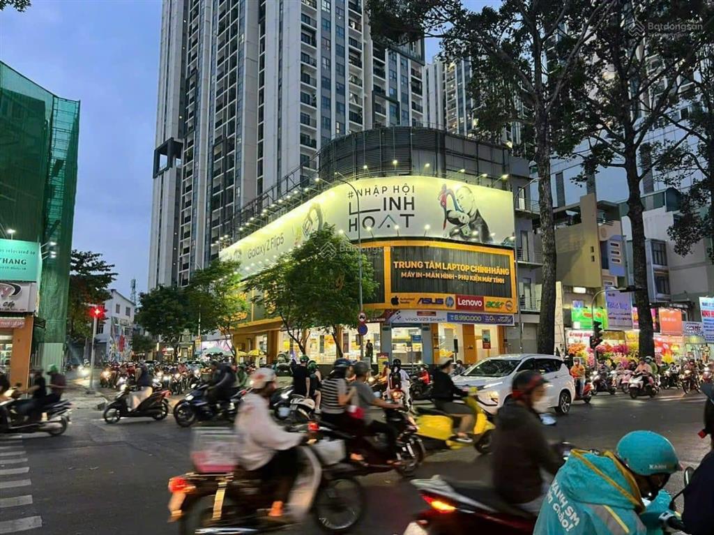 Siêu phẩm góc 2 mặt tiền 3/2 + cao thắng  dt 20x25m  ctxd 2h12t  hđt 430tr  giá 200 tỷ