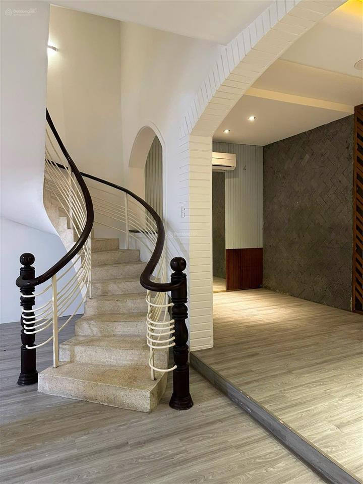 Bán nhà phan đăng lưu. p3. quận phú nhuận. 6,8 x 15m. 1 trệt 2 lầu. giá 24.5 tỷ tl