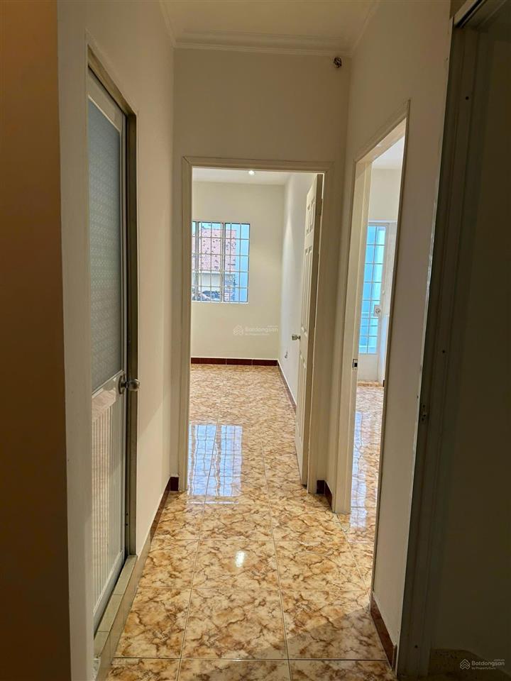 Bán nhà phan đăng lưu. p3. quận phú nhuận. 6,8 x 15m. 1 trệt 2 lầu. giá 24.5 tỷ tl