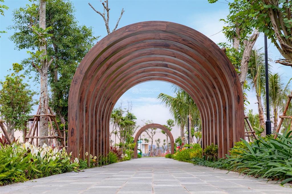Shop 2 mặt tiền 100m2 giá chỉ từ 8,481 tỷ tại vinhomes golden city dương kinh  hải phòng